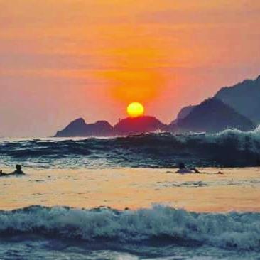 Apartament Big Daddy'S Surfcamp Pasanggaran Zewnętrze zdjęcie