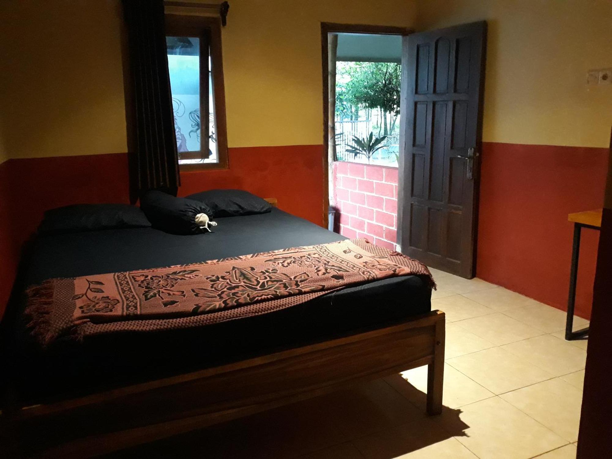 Apartament Big Daddy'S Surfcamp Pasanggaran Zewnętrze zdjęcie